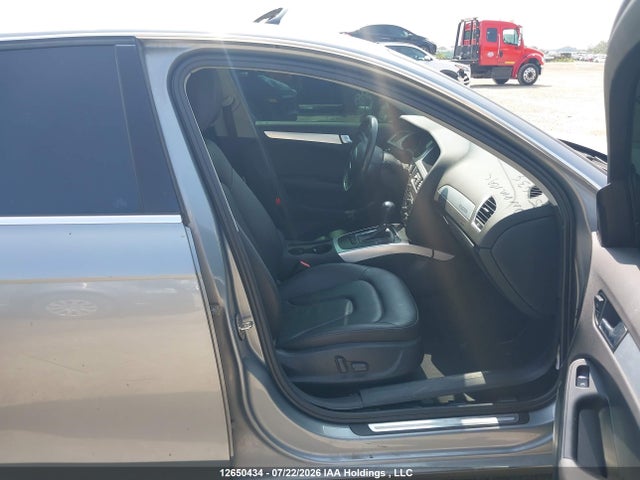 12650434 :رقم المزاد ، WAUFFCFL1AN002868 vin ، 2010 Audi A4 2.0t Premium مزاد بيع