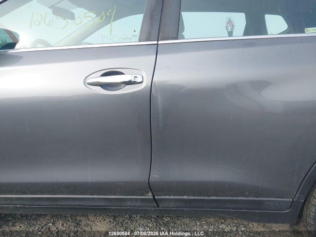 2016 Nissan Rogue S/sl/sv მანქანა იყიდება აუქციონზე, vin: 5N1AT2MT1GC843236, აუქციონის ნომერი: 12650504