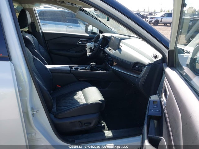 JN8BT3DD1SW300424 Nissan Rogue Platinum