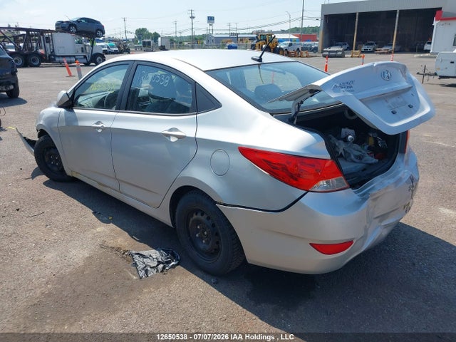 Hyundai Accent Gls/gs 2014 KMHCT4AE8EU703766 Image 3