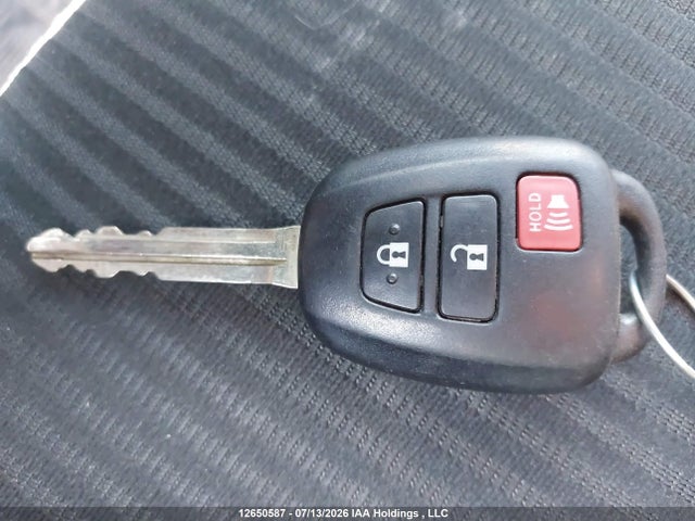 Toyota RAV4 LE 2015 2T3BFREV1FW248519 Image 11