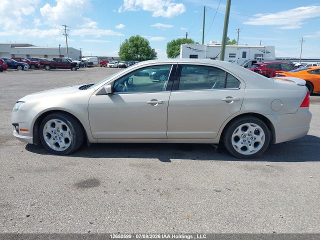 12650599 :رقم المزاد ، 3FAHP0HA6AR257294 vin ، 2010 Ford Fusion Se مزاد بيع