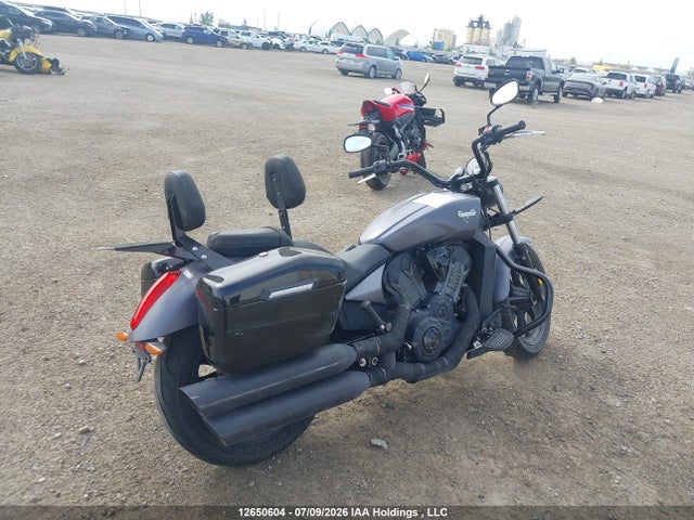 Victory Motorcycles Octane 2017 5VPFTB004H3003136 Image 4