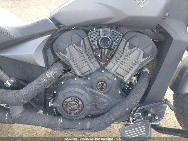 Victory Motorcycles Octane 2017 5VPFTB004H3003136 Image 8