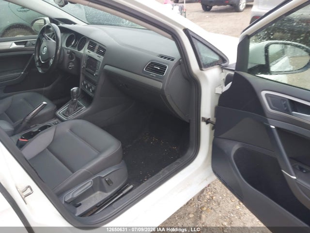 12650631 :رقم المزاد ، 3VW217AU6FM040408 vin ، 2015 Volkswagen Golf 1.8 Tsi Comfortline/1.8 Tsi Highline/1.8 Tsi Trendline مزاد بيع