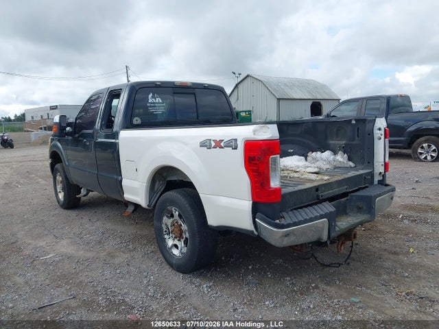 12650633 :رقم المزاد ، 1FT7X2B67BEC17591 vin ، 2011 Ford F250 Super Duty مزاد بيع