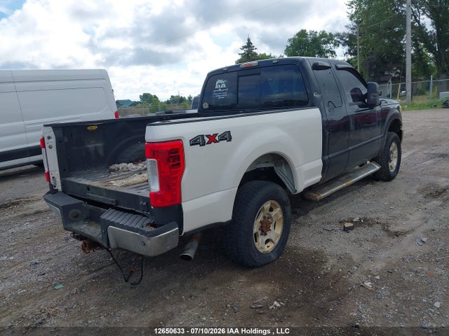 12650633 :رقم المزاد ، 1FT7X2B67BEC17591 vin ، 2011 Ford F250 Super Duty مزاد بيع