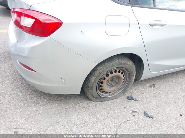 12643660 :رقم المزاد ، 1G1BA5SM2H7143630 vin ، 2017 Chevrolet Cruze L Manual مزاد بيع