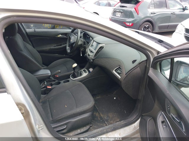 12643660 :رقم المزاد ، 1G1BA5SM2H7143630 vin ، 2017 Chevrolet Cruze L Manual مزاد بيع