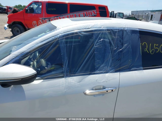 Honda Civic Touring 2018 2HGFC1F98JH106921 Image 17
