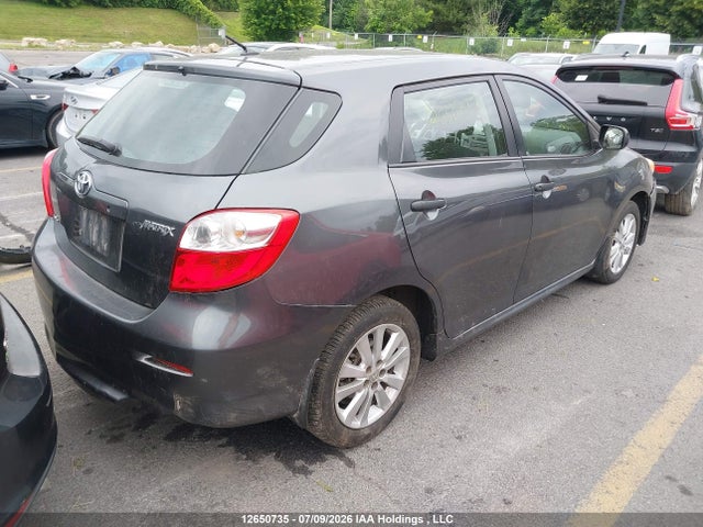 12650735 :رقم المزاد ، 2T1KU4EE8DC061150 vin ، 2013 Toyota Matrix مزاد بيع