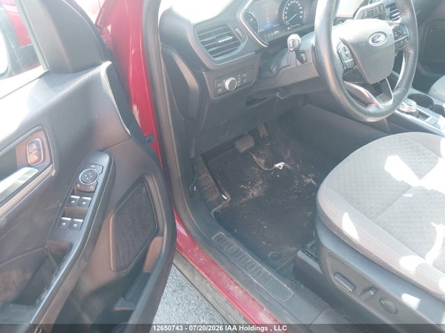 Продажа на аукционе авто 2021 Ford Escape Se Hybrid, vin: 1FMCU9BZ3MUA60835, номер лота: 12650743