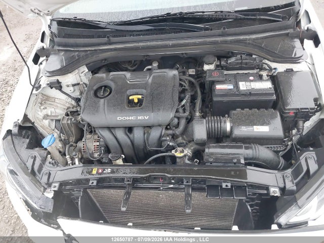 Hyundai ELANTRA SE 2018 5NPD74LF7JH313426 Image 10
