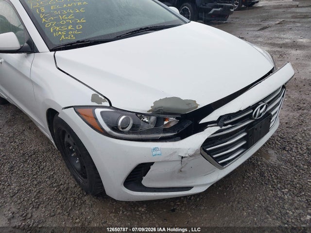 Hyundai ELANTRA SE 2018 5NPD74LF7JH313426 Image 6