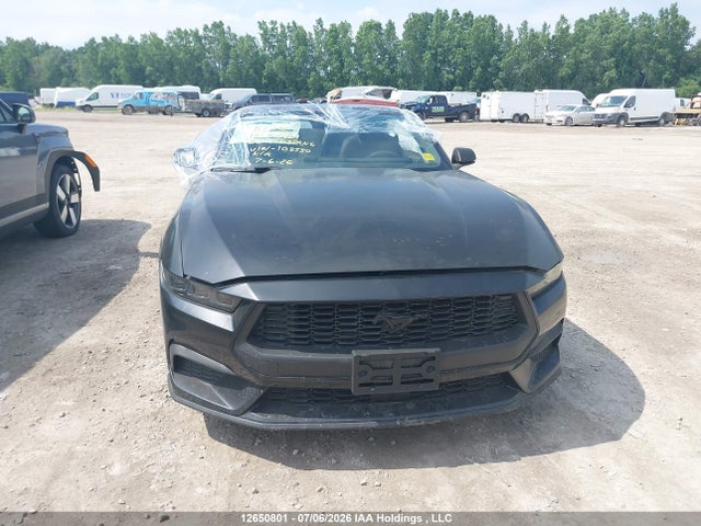 12650801 :رقم المزاد ، 1FAGP8UH8S5108550 vin ، 2025 Ford Mustang Ecoboost Premium مزاد بيع