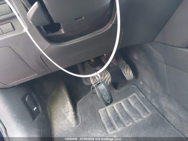 JA4J4UA80RZ613565 Mitsubishi Outlander Es