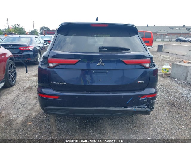 JA4J4UA80RZ613565 Mitsubishi Outlander Es