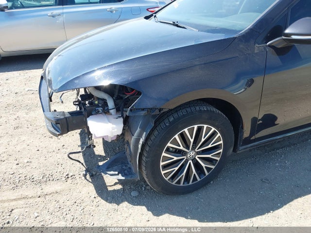 3VWG57AU9MM008205 Volkswagen Golf Comfortline/highline