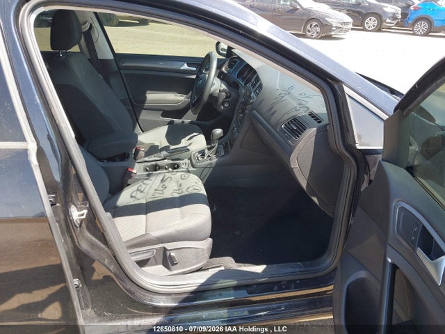 3VWG57AU9MM008205 Volkswagen Golf Comfortline/highline