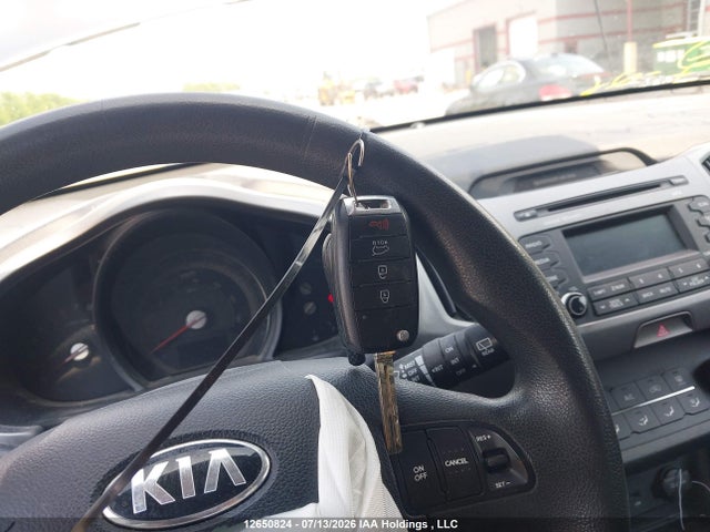 12650824 :رقم المزاد ، KNDPBCAC1F7711175 vin ، 2015 Kia Sportage Lx مزاد بيع