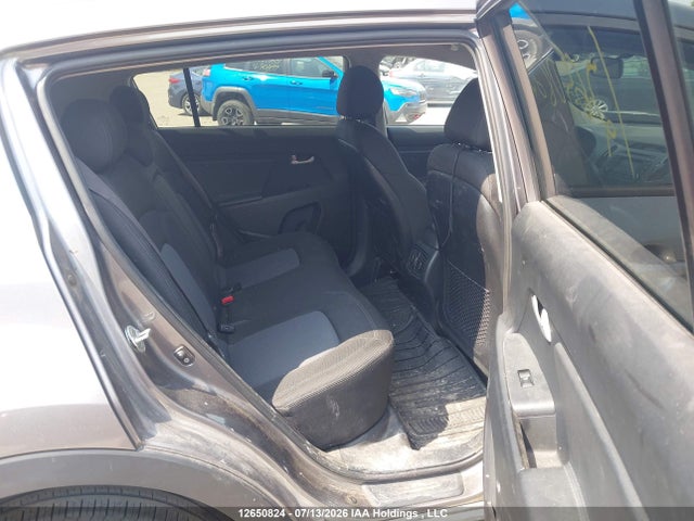 12650824 :رقم المزاد ، KNDPBCAC1F7711175 vin ، 2015 Kia Sportage Lx مزاد بيع