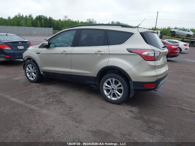12639720 :رقم المزاد ، 1FMCU9G91HUB10520 vin ، 2017 Ford Escape Se مزاد بيع
