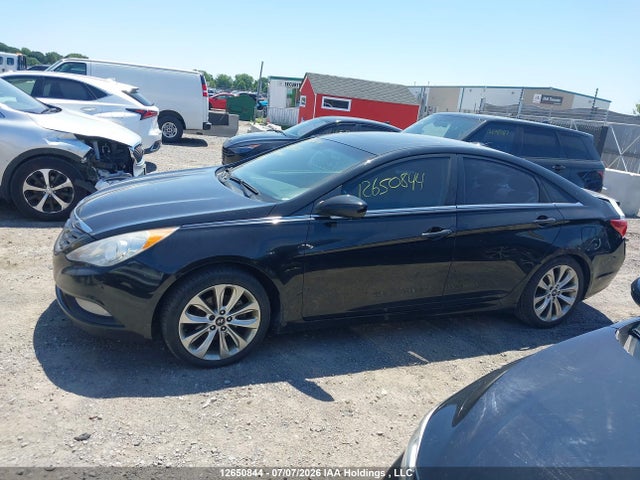 12650844 :رقم المزاد ، 5NPEC4AC1DH533268 vin ، 2013 Hyundai Sonata Se/limited مزاد بيع