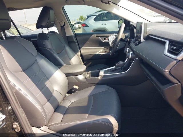 Продажа на аукционе авто 2023 Toyota Rav4 Xle/xle Premium, vin: 2T3R1RFV1PC385474, номер лота: 12650847