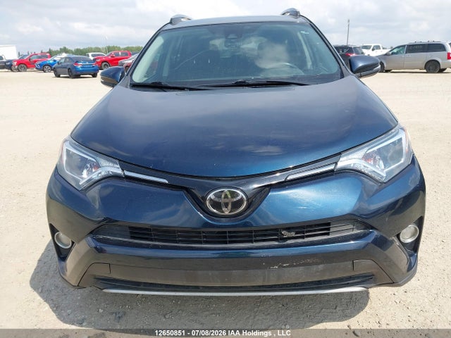 Toyota Rav4 Xle 2018 2T3RFREV9JW790359 Image 12