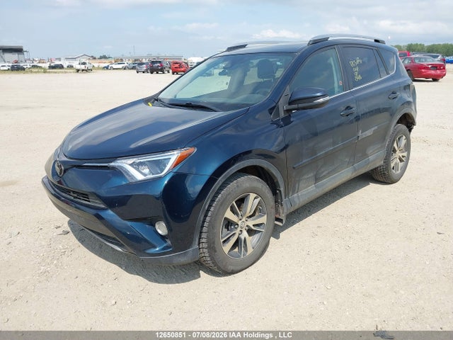 Toyota Rav4 Xle 2018 2T3RFREV9JW790359 Image 2