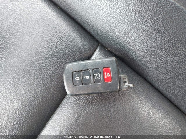 Продажа на аукционе авто 2015 Toyota Rav4 Limited, vin: 2T3DFREV0FW320917, номер лота: 12650872