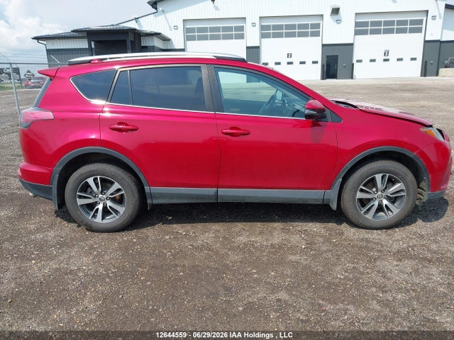 2016 Toyota Rav4 Xle მანქანა იყიდება აუქციონზე, vin: 2T3RFREV2GW468736, აუქციონის ნომერი: 12644559