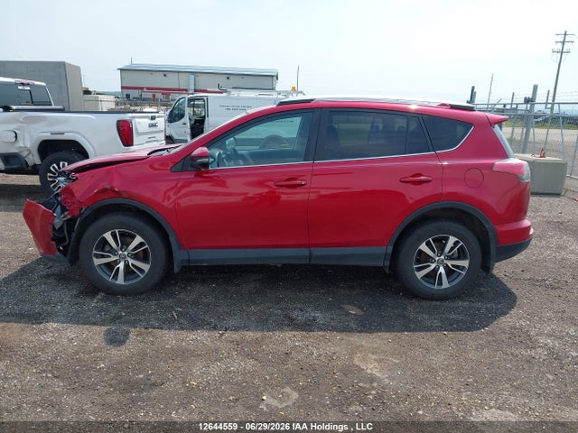 2016 Toyota Rav4 Xle მანქანა იყიდება აუქციონზე, vin: 2T3RFREV2GW468736, აუქციონის ნომერი: 12644559