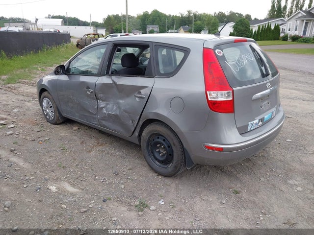 2011 Hyundai Elantra Touring Gl მანქანა იყიდება აუქციონზე, vin: KMHDB8AE7BU112094, აუქციონის ნომერი: 12650910