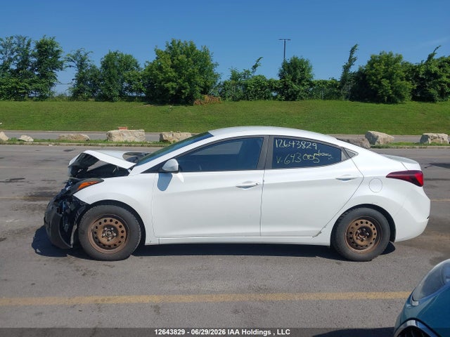 Продаж на аукціоні авто 2015 Hyundai Elantra L, vin: 5NPDH4AE2FH643005, номер лоту: 12643829