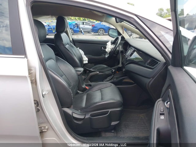 Продаж на аукціоні авто 2015 Kia Rondo Ex/ex Luxury/ex Value, vin: KNAHU8A31F7089833, номер лоту: 12644387