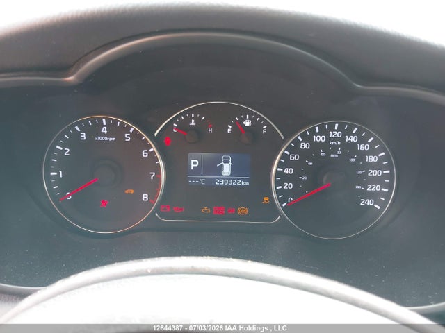 Продаж на аукціоні авто 2015 Kia Rondo Ex/ex Luxury/ex Value, vin: KNAHU8A31F7089833, номер лоту: 12644387