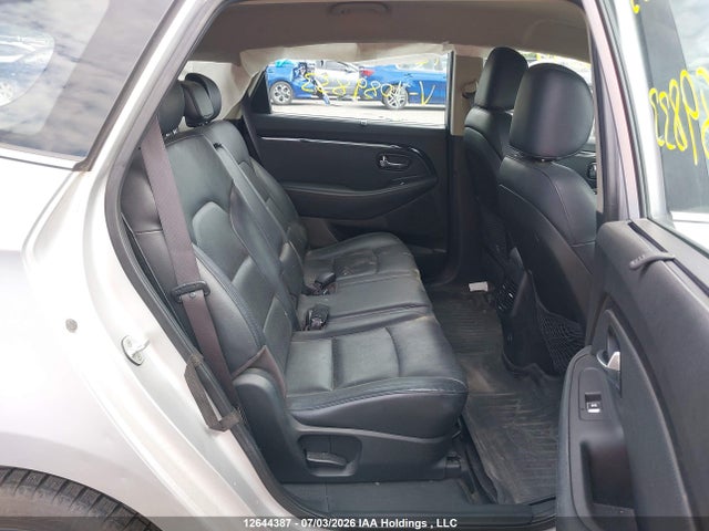 Продаж на аукціоні авто 2015 Kia Rondo Ex/ex Luxury/ex Value, vin: KNAHU8A31F7089833, номер лоту: 12644387