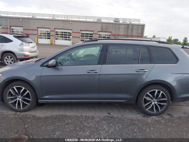 3VWC17AU1HM503286 Volkswagen Golf Sportwagen 1.8 Tsi Comfortline/1.8 Tsi Trendline