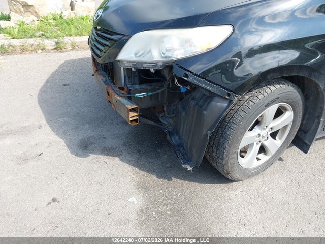 2013 Toyota Sienna V6 7 Passenger მანქანა იყიდება აუქციონზე, vin: 5TDZK3DC6DS400123, აუქციონის ნომერი: 12642240