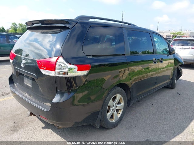2013 Toyota Sienna V6 7 Passenger მანქანა იყიდება აუქციონზე, vin: 5TDZK3DC6DS400123, აუქციონის ნომერი: 12642240