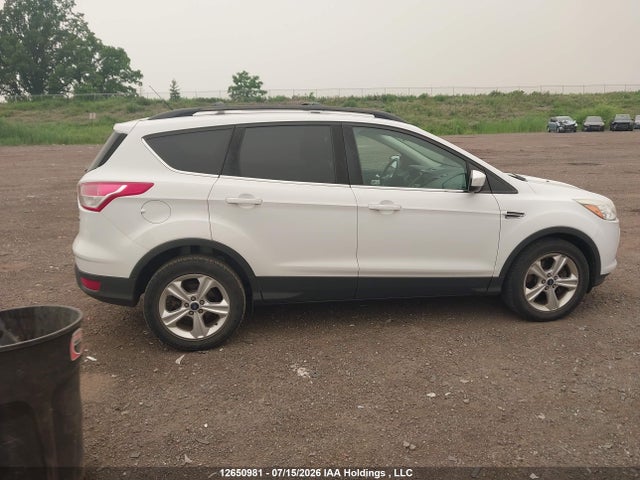 1FMCU0G95EUE15820 Ford ESCAPE SE