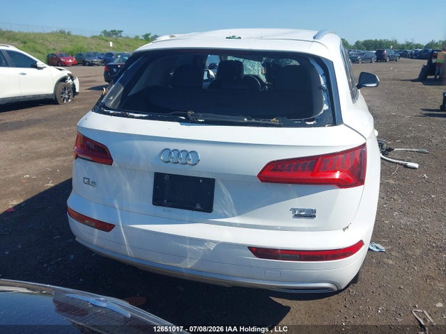 Audi Q5 PREMIUM 2018 WA1ANAFY4J2009275 Image 17
