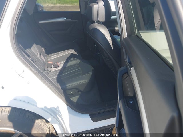 WA1ANAFY4J2009275 Audi Q5 PREMIUM