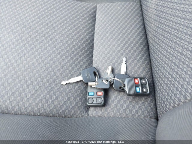 12651024 :رقم المزاد ، 3FAFP37N15R157977 vin ، 2005 Ford Focus Zx5 مزاد بيع