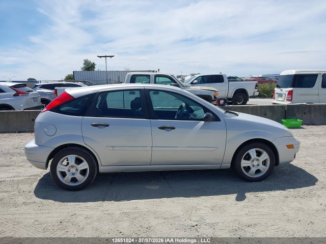 12651024 :رقم المزاد ، 3FAFP37N15R157977 vin ، 2005 Ford Focus Zx5 مزاد بيع