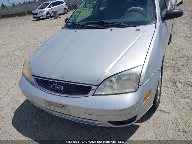 12651024 :رقم المزاد ، 3FAFP37N15R157977 vin ، 2005 Ford Focus Zx5 مزاد بيع