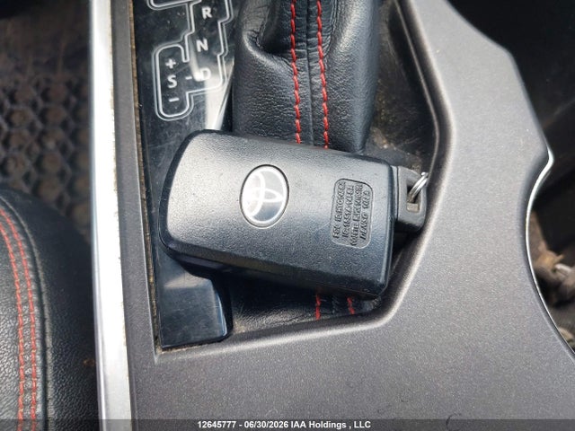 12645777 :رقم المزاد ، 4T1BK1FK9FU561733 vin ، 2015 Toyota Camry Xse V6 مزاد بيع