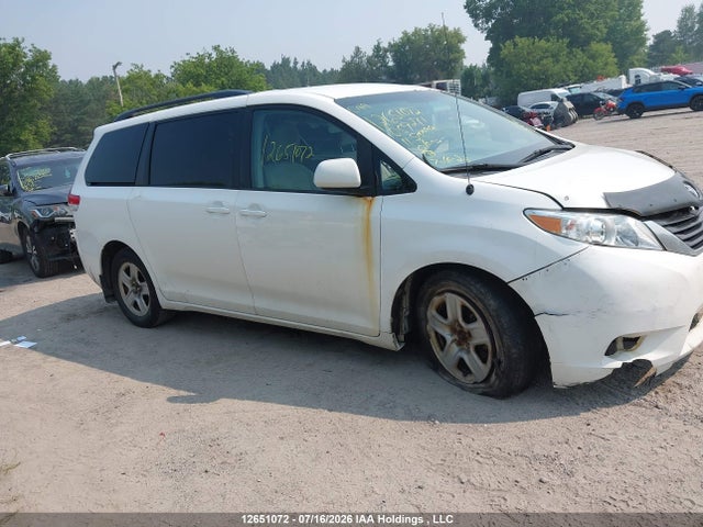 Продаж на аукціоні авто 2011 Toyota Sienna Le, vin: 5TDKK3DC4BS059271, номер лоту: 12651072