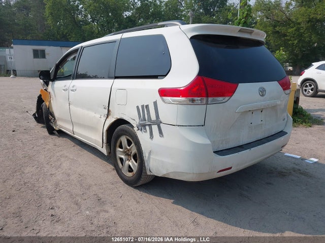 Продаж на аукціоні авто 2011 Toyota Sienna Le, vin: 5TDKK3DC4BS059271, номер лоту: 12651072